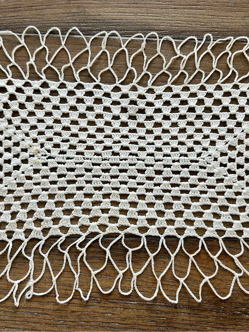 Vintage doilies off white~set of 6